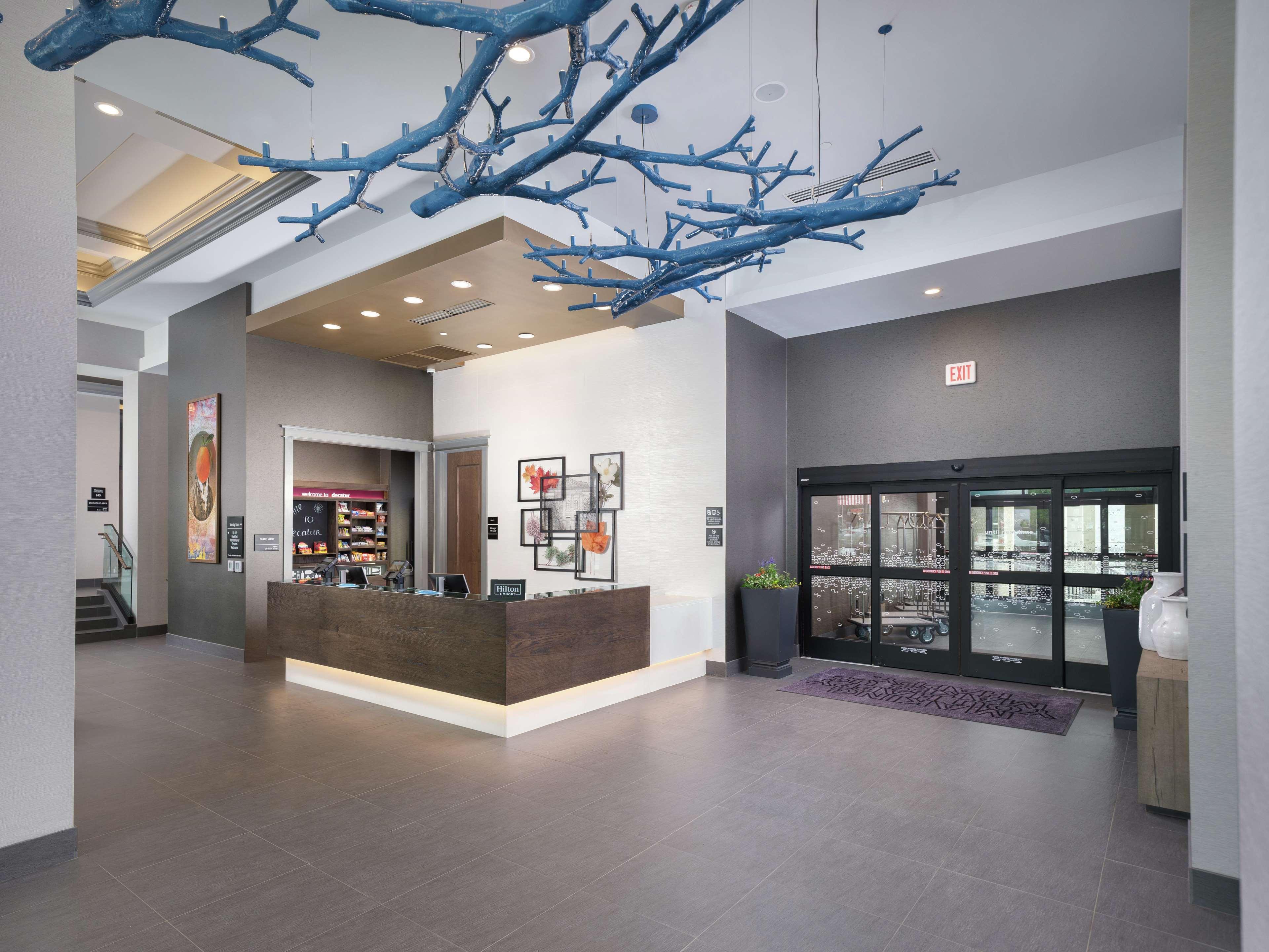 Hampton Inn & Suites Atlanta Decatur/Emory Exterior photo